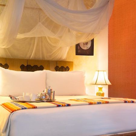 Bric-A-Brac Otel Battambang Dış mekan fotoğraf