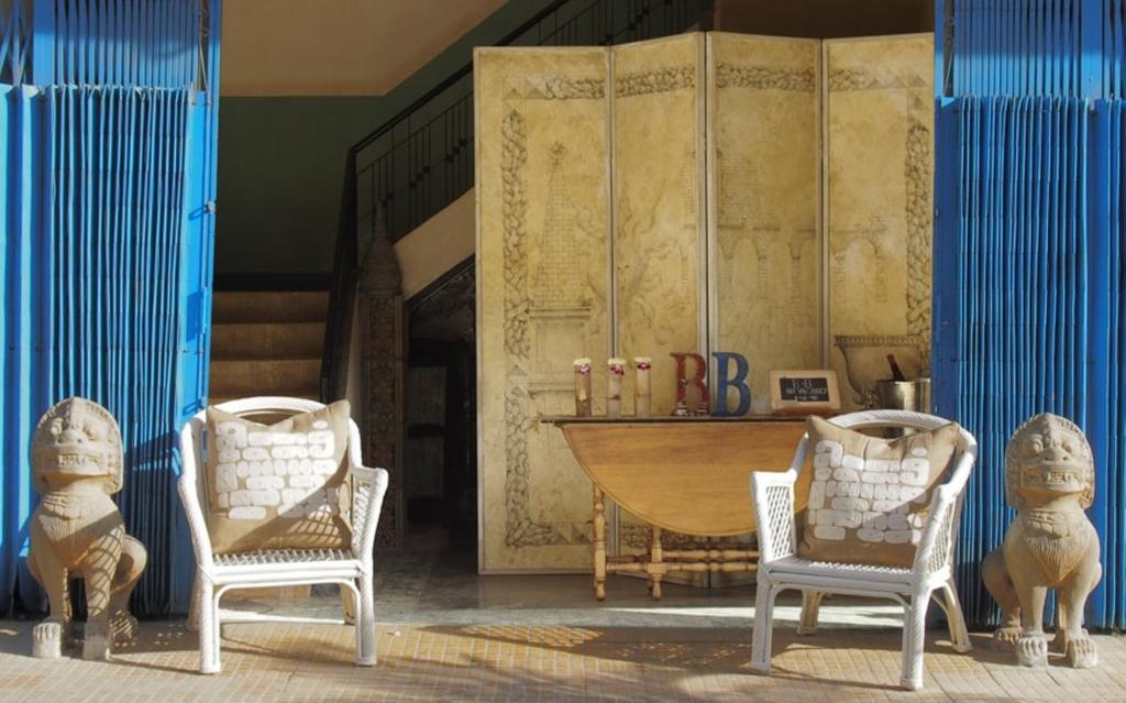 Bric-A-Brac Otel Battambang Dış mekan fotoğraf