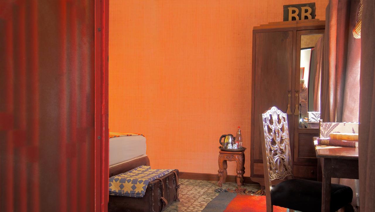 Bric-A-Brac Otel Battambang Dış mekan fotoğraf