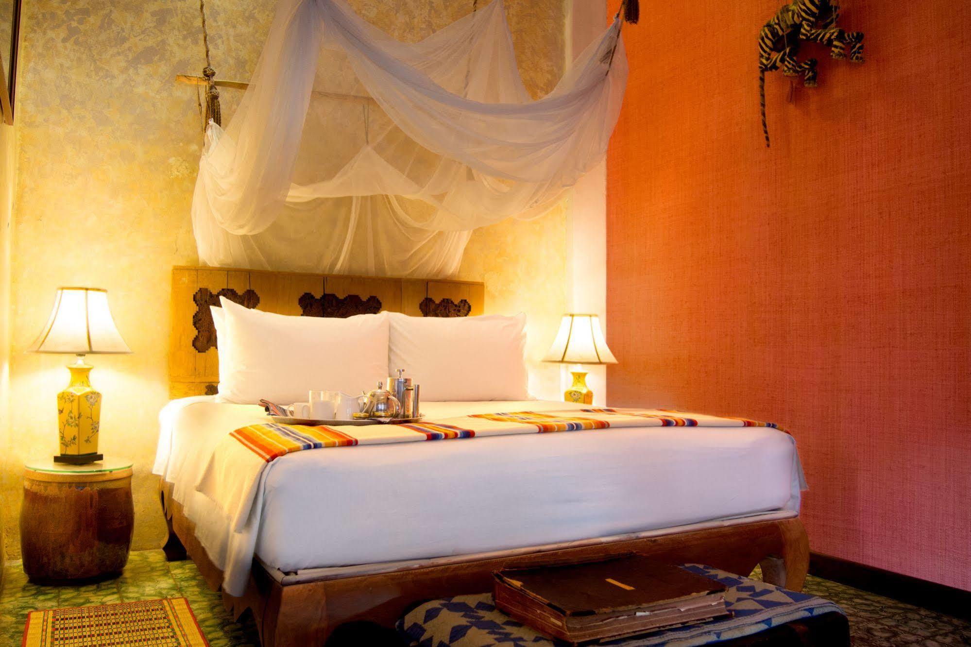 Bric-A-Brac Otel Battambang Dış mekan fotoğraf