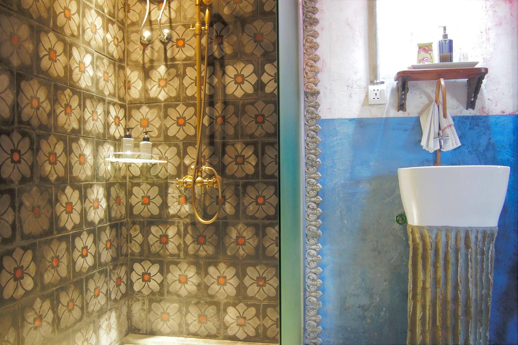 Bric-A-Brac Otel Battambang Dış mekan fotoğraf