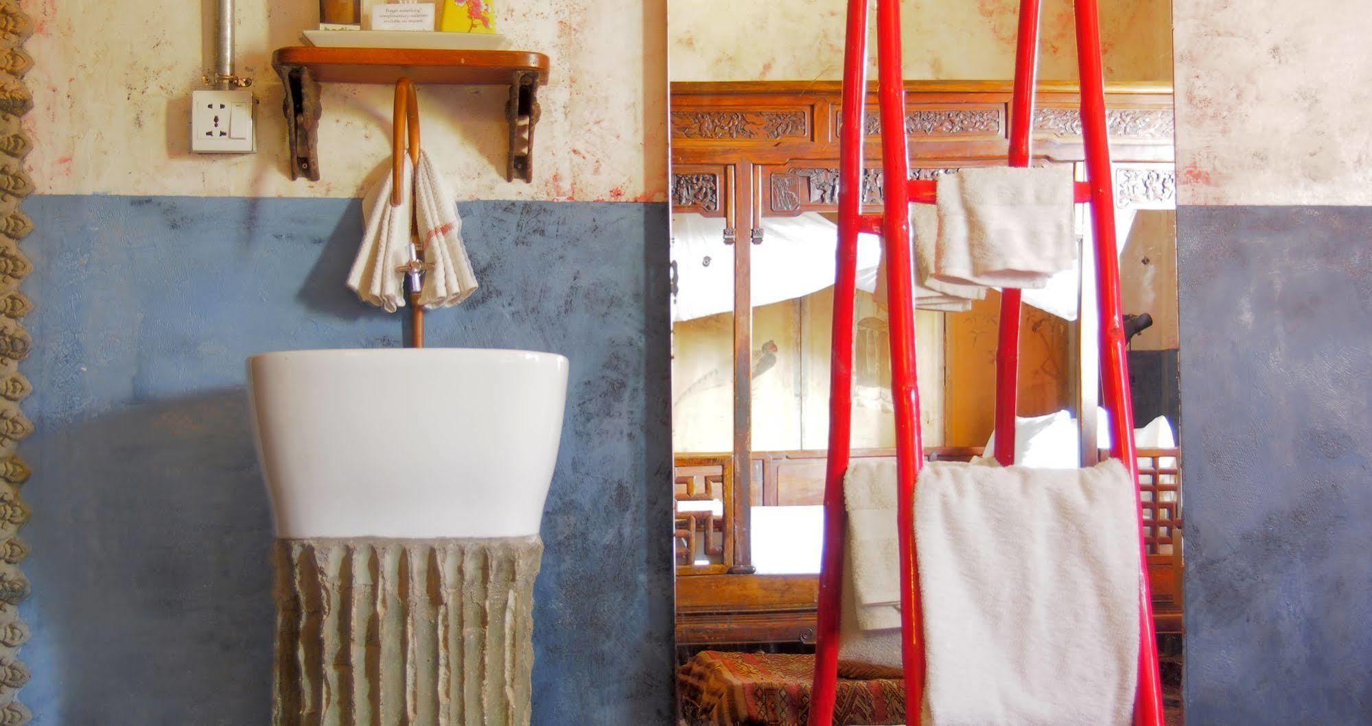 Bric-A-Brac Otel Battambang Dış mekan fotoğraf