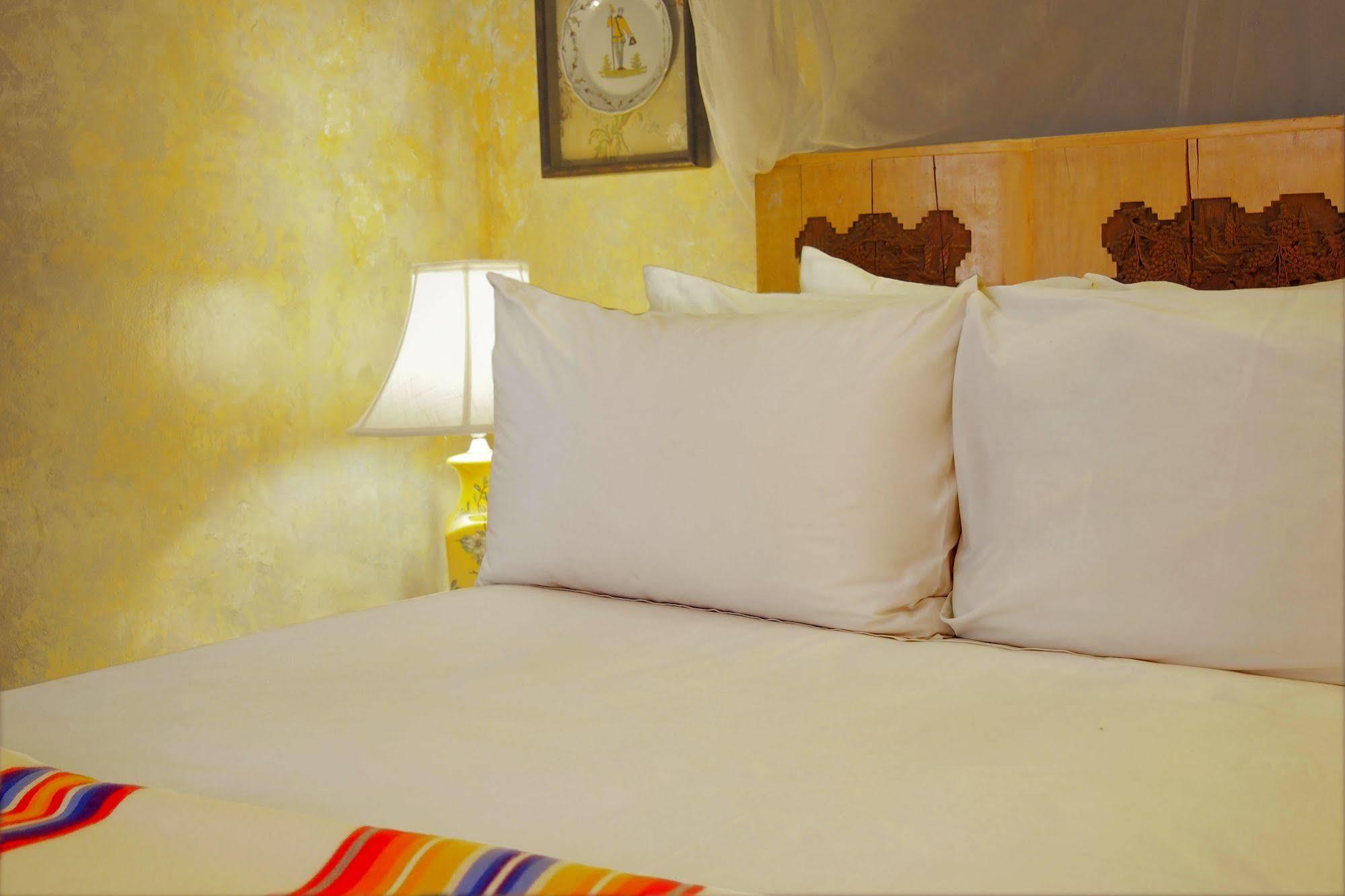 Bric-A-Brac Otel Battambang Dış mekan fotoğraf
