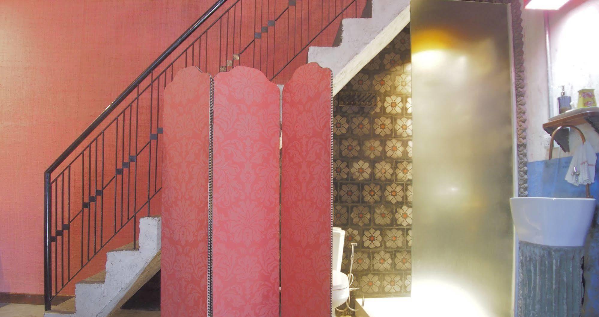 Bric-A-Brac Otel Battambang Dış mekan fotoğraf