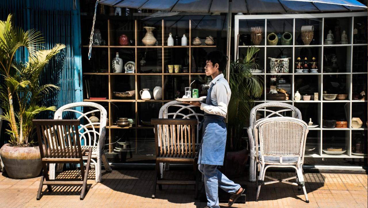 Bric-A-Brac Otel Battambang Dış mekan fotoğraf