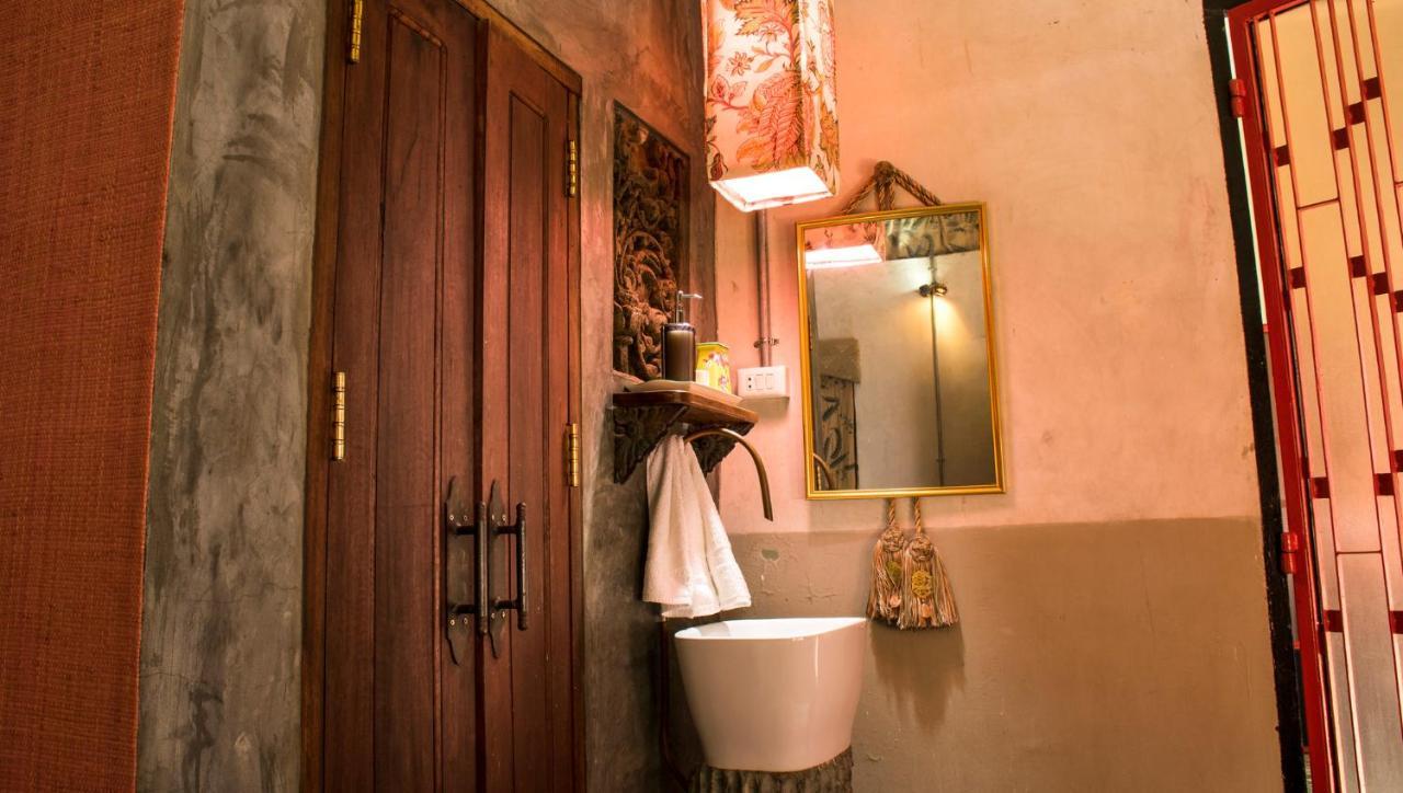 Bric-A-Brac Otel Battambang Dış mekan fotoğraf